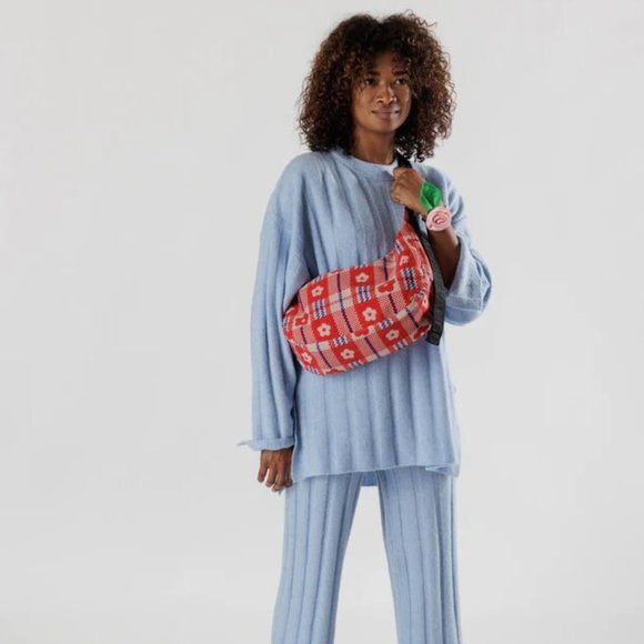 BAGGU x Sandy Liang Crescent Bag Medium - Flower Market Plaid - Picture 3 of 3